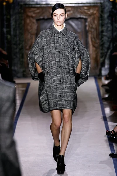 Look 5